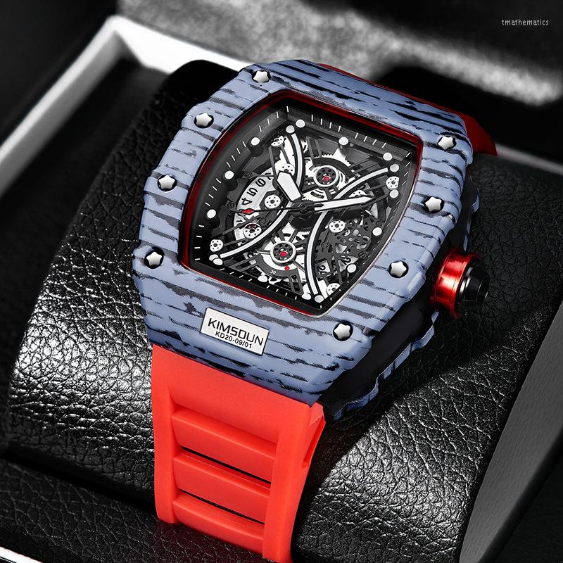 Wristwatches Kimsdun Top-Selling Product Fashion Personalized Non-Mechanical Watch Men's Sports Quartz, Black shell red belt
Wristwatches Kimsdun Top-Selling Product Fashion Personalized Non-Mechanical Watch Men's Sports Quartz, Black shell red belt