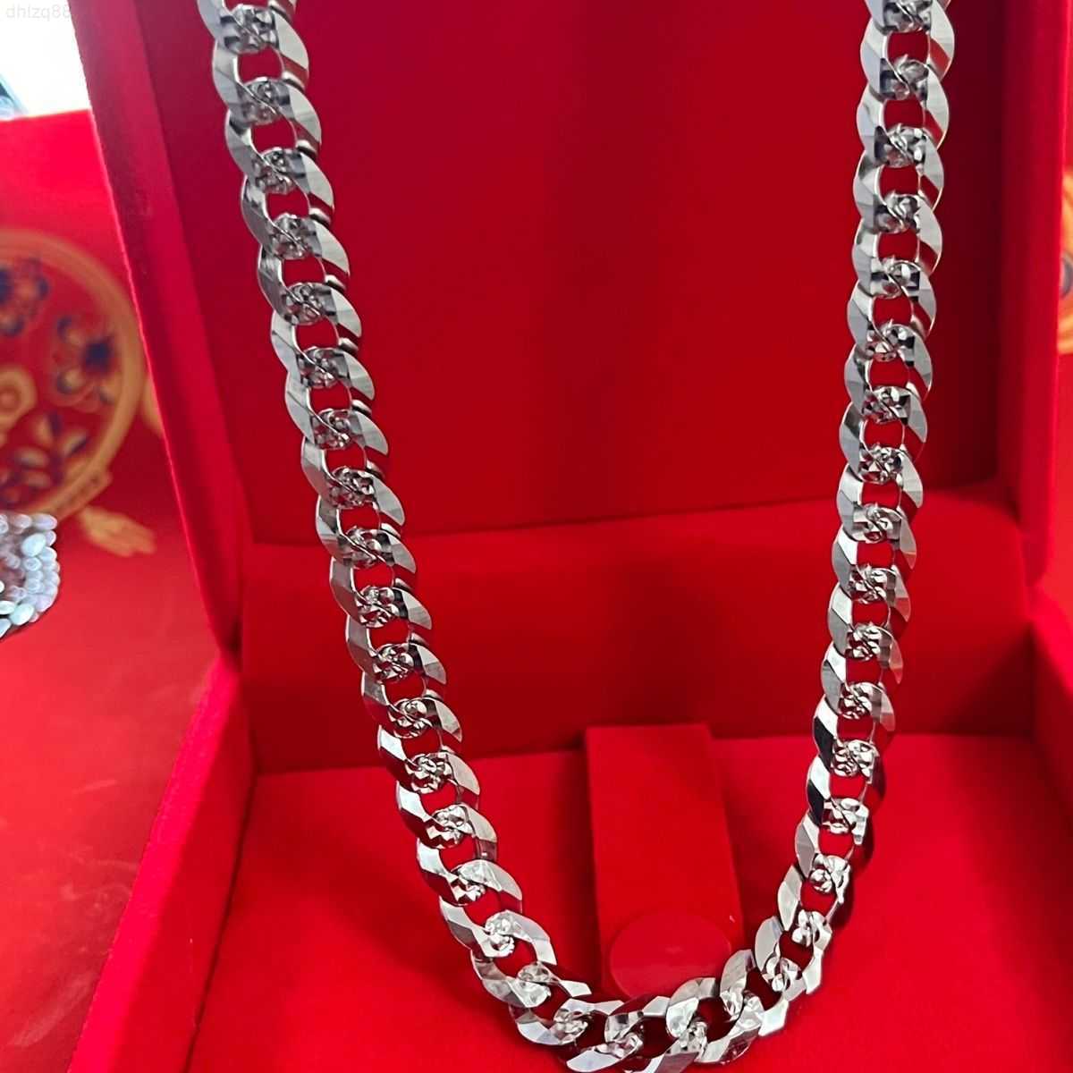 Silver Necklace Men's Cuban Chain S925 Plating Bright Long Flat Chain Thick Necklace Fashion Trend Gifts
Silver Necklace Men's Cuban Chain S925 Plating Bright Long Flat Chain Thick Necklace Fashion Trend Gifts