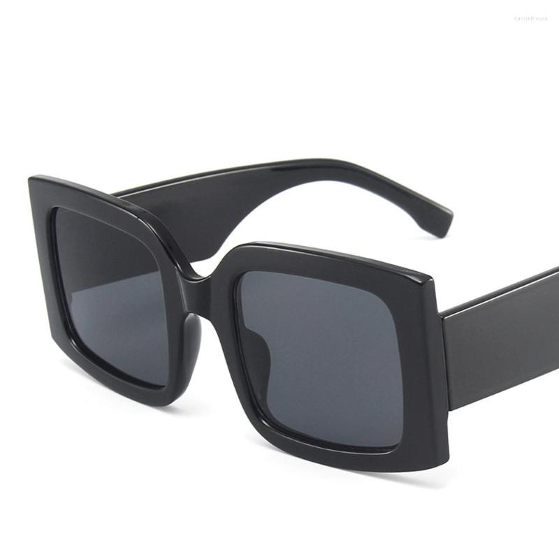 Sunglasses 2023 Square Women Fashion Oversized Metal Frame Vintage Glasses Men Shades Retro Gradient Colors Oculos UV400
Sunglasses 2023 Square Women Fashion Oversized Metal Frame Vintage Glasses Men Shades Retro Gradient Colors Oculos UV400