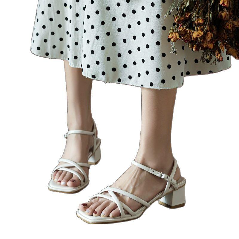 Dress Shoes Summer Ladies High Heel Thick Roman Sandals Outdoor Fashion Casual Women Size 35-40Dress, Black
Dress Shoes Summer Ladies High Heel Thick Roman Sandals Outdoor Fashion Casual Women Size 35-40Dress, Black