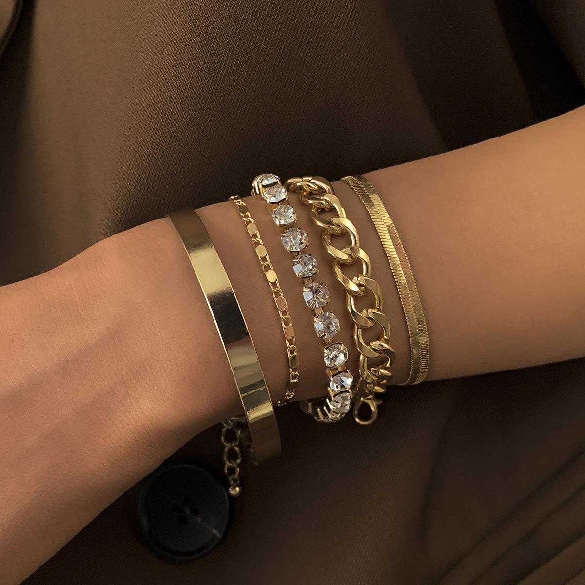 Personality Geometry Multi Link Element Rhinestone Set Bracelet Retro Simple Copper Handmade Claw Chain Hand Jewelry
Personality Geometry Multi Link Element Rhinestone Set Bracelet Retro Simple Copper Handmade Claw Chain Hand Jewelry