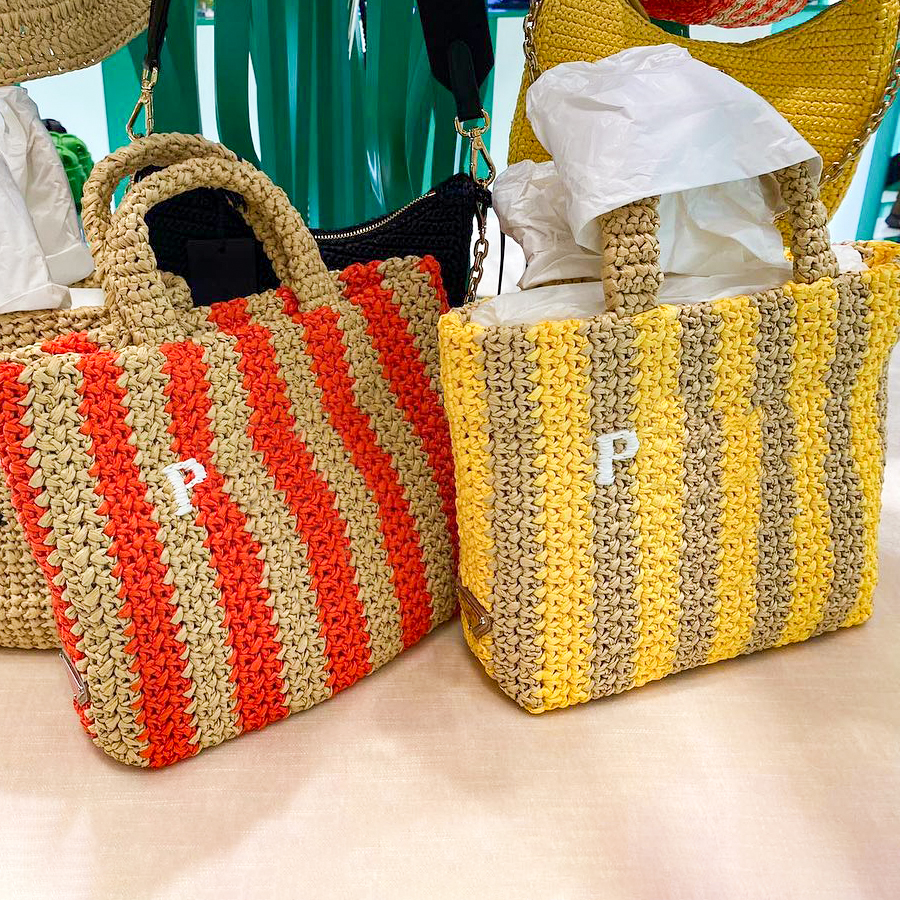 summer luxury weave Straw Small Raffias triangle Bags Fashion Womens mens tote handbag Designer Shoulder bag Crossbody travel pochette duffle Beach prad clutch bag, 1-green stripes
summer luxury weave Straw Small Raffias triangle Bags Fashion Womens mens tote handbag Designer Shoulder bag Crossbody travel pochette duffle Beach prad clutch bag, 1-green stripes