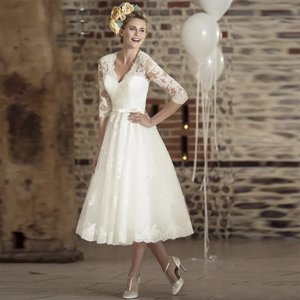 New Three Quarter Sleeves Lace Vintage V-Neck Cheap Beach Bridal Dresses Casamento Vestidos De Short Wedding Dress 0431