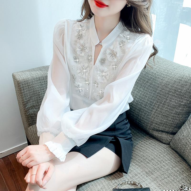 Women's Blouses Spring 2023 Long Sleeve White Office Lady Shirt V-Neck Hand Make Diamond Tops Korean Women Blouse
Women's Blouses Spring 2023 Long Sleeve White Office Lady Shirt V-Neck Hand Make Diamond Tops Korean Women Blouse