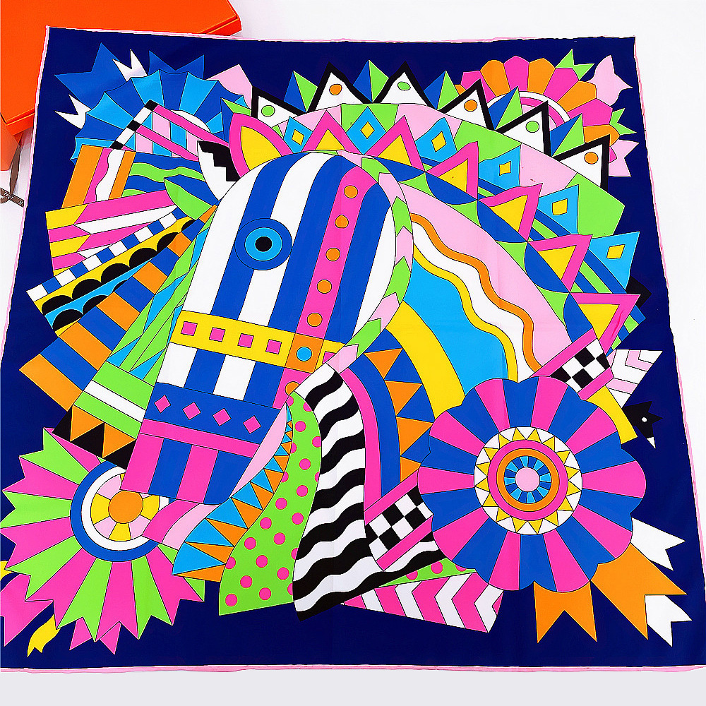 Sarongs 90cm Luxury Brand Twill 100% Silk Scarf Hand Rolled Edges Square Scarves Women Hijab Scarf Foulard Headband Fashion Bandana 230509
Sarongs 90cm Luxury Brand Twill 100% Silk Scarf Hand Rolled Edges Square Scarves Women Hijab Scarf Foulard Headband Fashion Bandana 230509