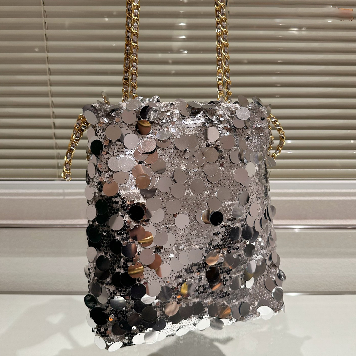 2023 Luxury Designer Channel Women Metallic glitter Handbag Crossbody Shoulder Bag fashion shopping bag chain travel shoulder bag for women, Silver
2023 Luxury Designer Channel Women Metallic glitter Handbag Crossbody Shoulder Bag fashion shopping bag chain travel shoulder bag for women, Silver
