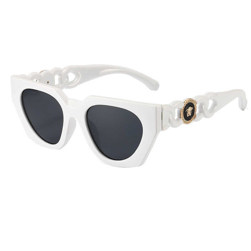 2022 new cat's Eye Sunglasses female personality head street shooting ins square glasses
2022 new cat's Eye Sunglasses female personality head street shooting ins square glasses
