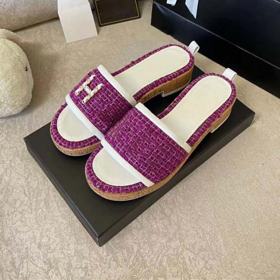 Top Quality luxuries designer Women's Slippers Sandals Shoes Slide Summer Fashion Wide Flat Flip Flops, #3
Top Quality luxuries designer Women's Slippers Sandals Shoes Slide Summer Fashion Wide Flat Flip Flops, #3