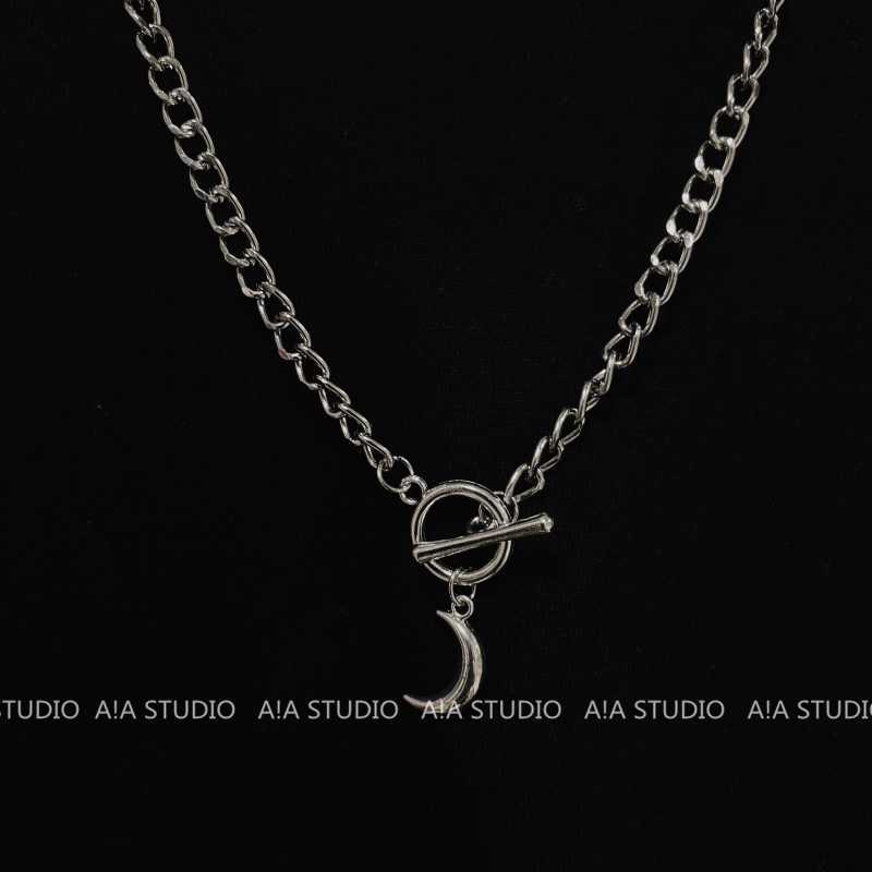 Harajuku Ins Moon Coarse Collar Chain Punk Necklace Bounce Dish for Men and Women Retro Street Dark Style Jewelry Trend
Harajuku Ins Moon Coarse Collar Chain Punk Necklace Bounce Dish for Men and Women Retro Street Dark Style Jewelry Trend