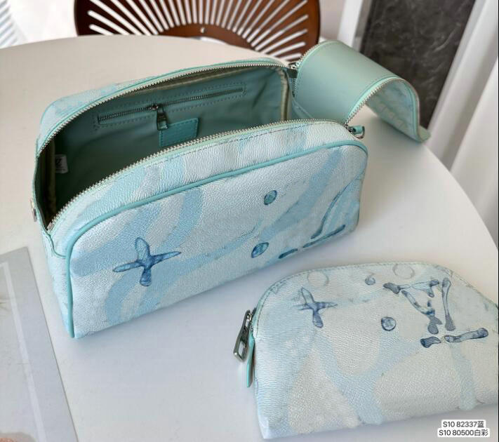 Fashiopn Double zipper travelling toilet bag designer women wash large capacity cosmetic shower bags toiletry Pouch makeup bags Purse Crossbody Bag, White/blue
Fashiopn Double zipper travelling toilet bag designer women wash large capacity cosmetic shower bags toiletry Pouch makeup bags Purse Crossbody Bag, White/blue