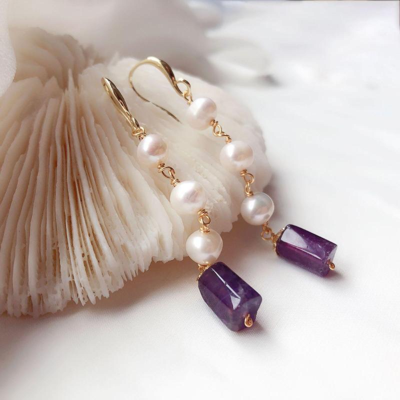 Dangle Earrings DAIMI 2023 Trendy Amethyst Accessories Fashion Personality Pearl All-match Temperament Jewelry
Dangle Earrings DAIMI 2023 Trendy Amethyst Accessories Fashion Personality Pearl All-match Temperament Jewelry