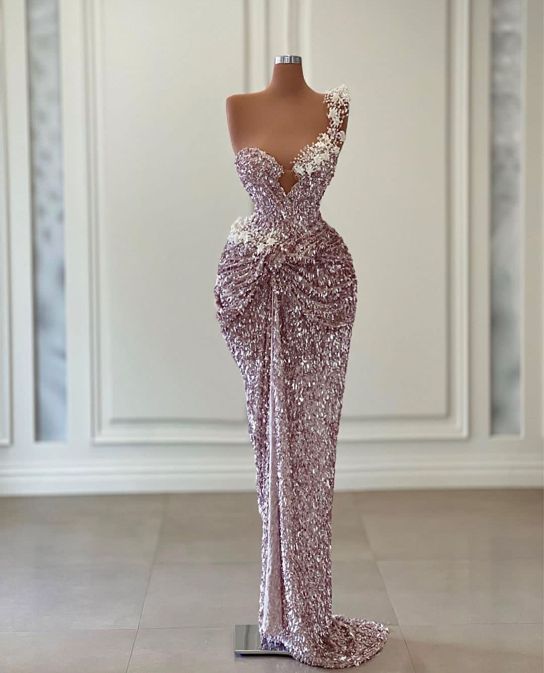 Purple Mermaid Evening Dresses Sleeveless V Neck One Shoulder Appliques Sequins Floor Length 3D Lace Pearls Beaded Prom Dress Formal Plus Size Gowns Party Dress, Fuchsia
Purple Mermaid Evening Dresses Sleeveless V Neck One Shoulder Appliques Sequins Floor Length 3D Lace Pearls Beaded Prom Dress Formal Plus Size Gowns Party Dress, Fuchsia