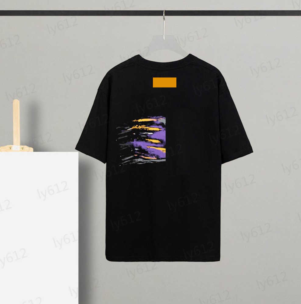 Luxury Black Designer Mens Tops Summer Spring Fashion Loose Classic Brand Logo Graffiti Print Pure Cotton Round Neck Short Sleeve Outdoors Male Streetwear 0206
Luxury Black Designer Mens Tops Summer Spring Fashion Loose Classic Brand Logo Graffiti Print Pure Cotton Round Neck Short Sleeve Outdoors Male Streetwear 0206