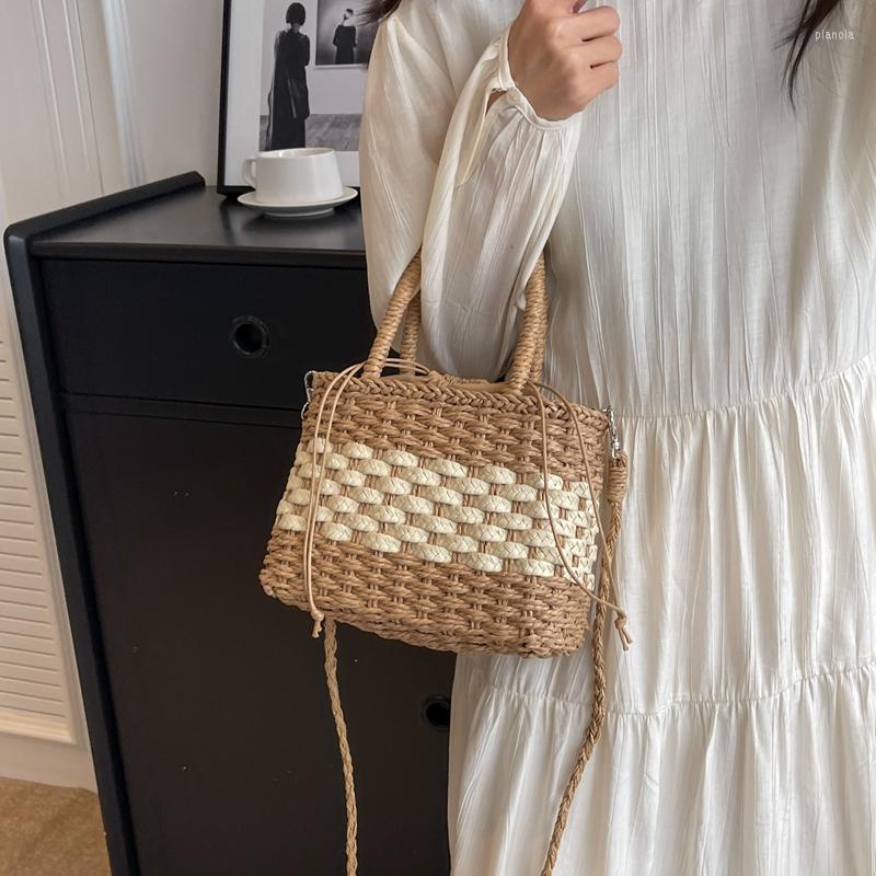 Evening Bags Fashion Summer Hundred Holiday Wind Beach Straw Woven Bucket Bag Sell Simple Casual Female Single Shoulder, White
Evening Bags Fashion Summer Hundred Holiday Wind Beach Straw Woven Bucket Bag Sell Simple Casual Female Single Shoulder, White