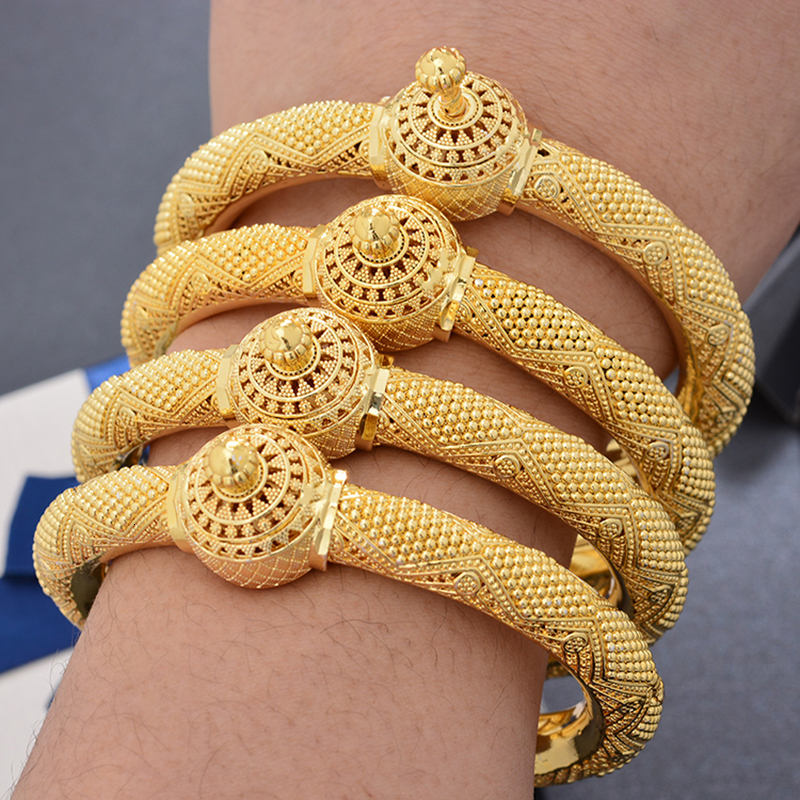 Charm Bracelets Dubai Gold Color Bangles Indian African Luxury Bangle For Women Hard Wedding Ethiopian Arabic Hand Jewelry 230508
Charm Bracelets Dubai Gold Color Bangles Indian African Luxury Bangle For Women Hard Wedding Ethiopian Arabic Hand Jewelry 230508