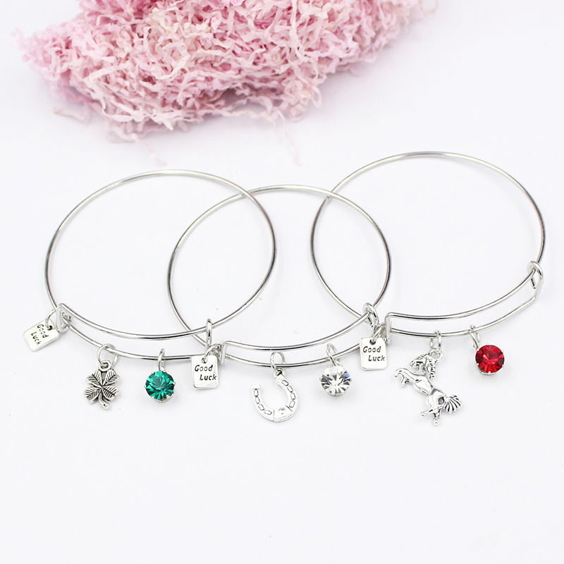 Wholesale Good Luck Bracelet Rhinestone Charm Horse Horseshoe Bangle Bracelets for Women Jewelry Birthday Mother Day Gift Pulsera
Wholesale Good Luck Bracelet Rhinestone Charm Horse Horseshoe Bangle Bracelets for Women Jewelry Birthday Mother Day Gift Pulsera