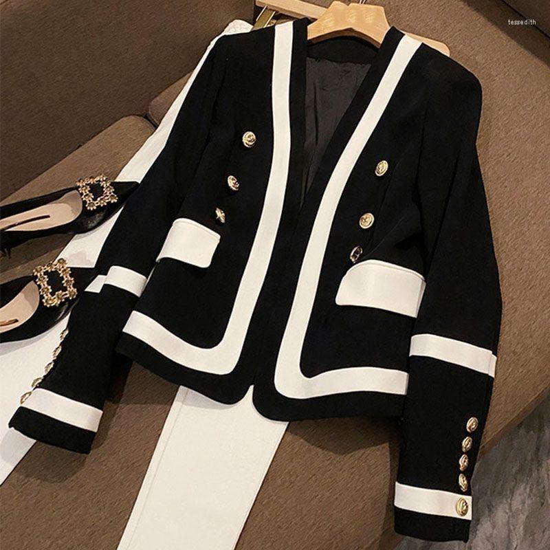 Women' Suits Black And White Color Contrast Suit Women' Early Autumn High Grade Light Luxury Metal Breasted Small Fragrant Coat
Women' Suits Black And White Color Contrast Suit Women' Early Autumn High Grade Light Luxury Metal Breasted Small Fragrant Coat