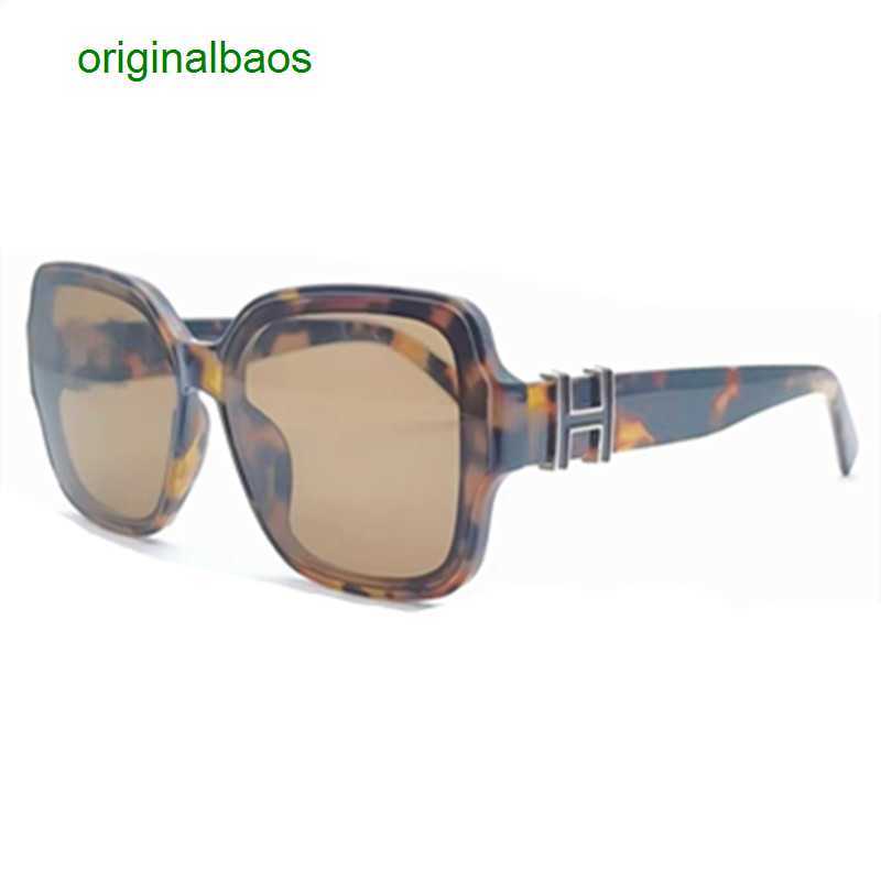 Hemres Designer Sunglasses New Large Frame Trendy Sunglasses for Men and Women with Fashionable Legs 2023 HSRO
Hemres Designer Sunglasses New Large Frame Trendy Sunglasses for Men and Women with Fashionable Legs 2023 HSRO