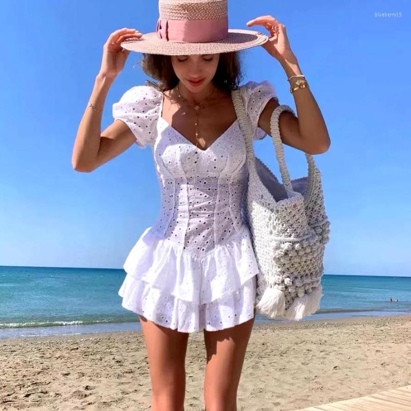Casual Dresses GypsyLady White Embroidery Sexy Mini Dress Lace Cotton Chic Party Women Eyelet Sheer Ruffle Backless Ladies Female
Casual Dresses GypsyLady White Embroidery Sexy Mini Dress Lace Cotton Chic Party Women Eyelet Sheer Ruffle Backless Ladies Female