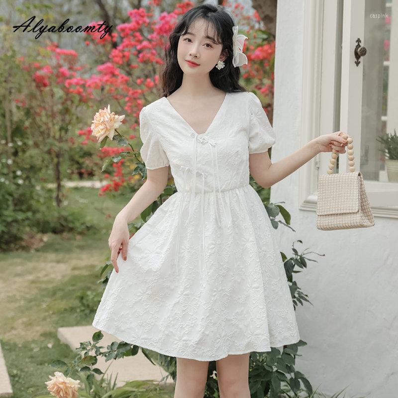 Party Dresses 2023 Summer Women White Mini A-Line Dress V Neck Buttons French Fairy Chic Short Sleeve Feminine Elegant Sweet
Party Dresses 2023 Summer Women White Mini A-Line Dress V Neck Buttons French Fairy Chic Short Sleeve Feminine Elegant Sweet