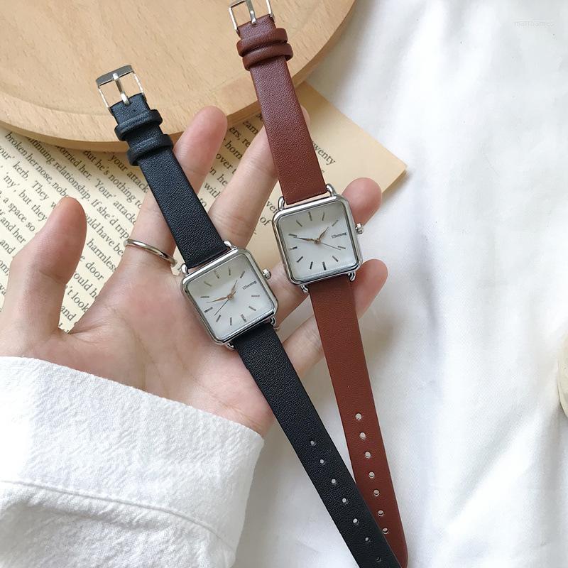 Wristwatches Fashion Simple Ultra Thin Women Quartz Watches Exquisite Unique Slim Female Small Dress Casual Ladies Retro Clock, Black
Wristwatches Fashion Simple Ultra Thin Women Quartz Watches Exquisite Unique Slim Female Small Dress Casual Ladies Retro Clock, Black