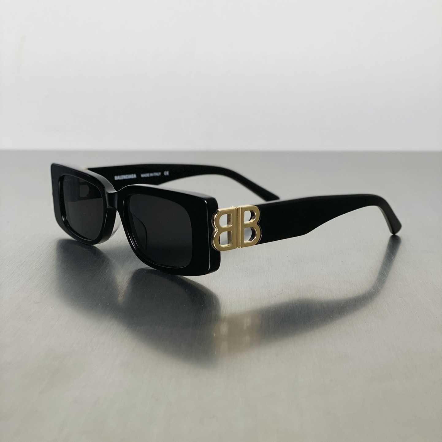Classic Double B Paris Family Square Letter Women's Fashion Fashionable Sunglasses Men BB0096S
Classic Double B Paris Family Square Letter Women's Fashion Fashionable Sunglasses Men BB0096S