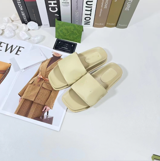 Presbyopic Candy Color New Square Toe Flat Bottom Printed Ankle-Strap Sandals Slippers Quality Factory Direct Sales
Presbyopic Candy Color New Square Toe Flat Bottom Printed Ankle-Strap Sandals Slippers Quality Factory Direct Sales