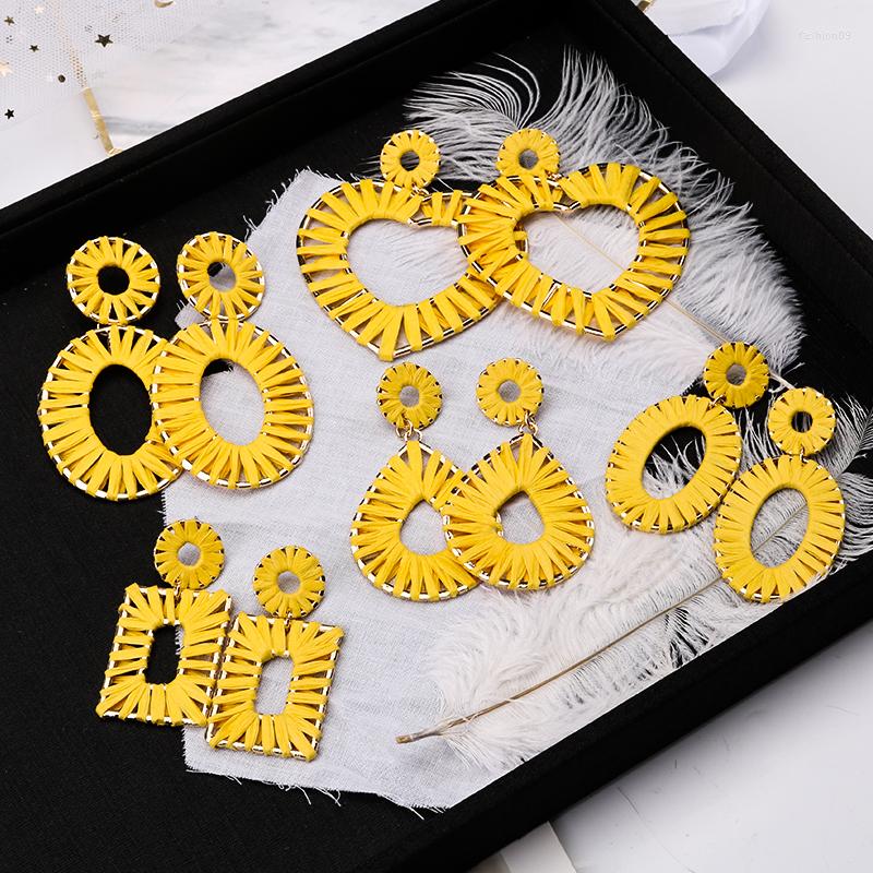 Dangle Earrings European And American Simple Monochrome Yellow Raffia Retro Ethnic Style Metal
Dangle Earrings European And American Simple Monochrome Yellow Raffia Retro Ethnic Style Metal