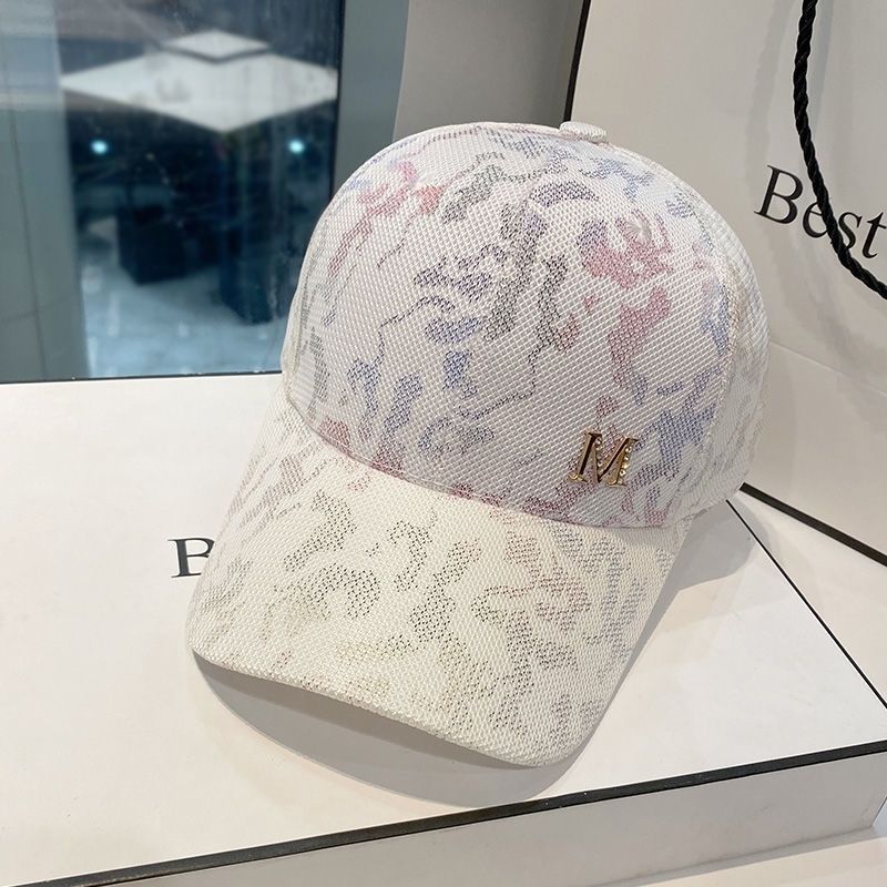 Hat Women's Summer Breathable M Letter Camouflage Women's Hat Sun proof Sunshade Duck Tongue Hat Face Small baseball cap, No box
Hat Women's Summer Breathable M Letter Camouflage Women's Hat Sun proof Sunshade Duck Tongue Hat Face Small baseball cap, No box