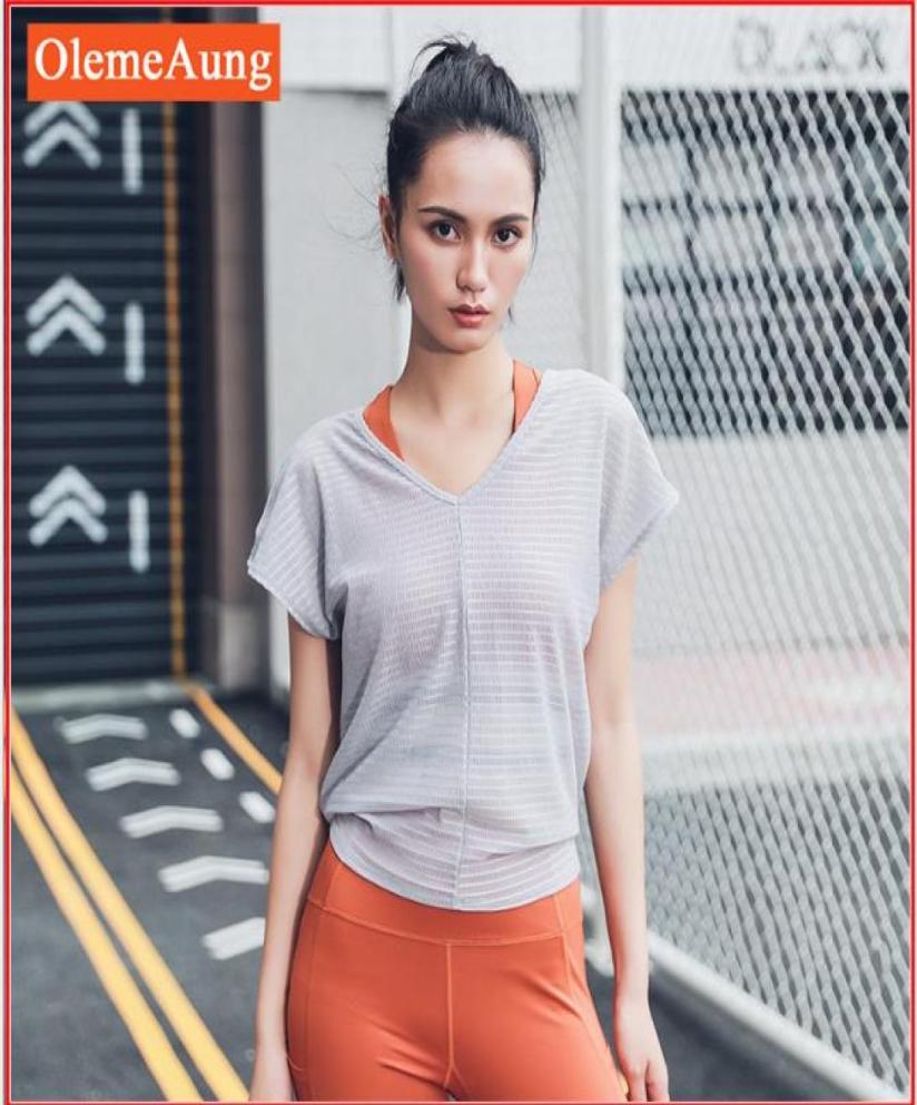 New nylon tshirt breathable loose and slim blouse quickdrying yoga jacket sports shortsleeved fitness clothes for women8532742, Red
New nylon tshirt breathable loose and slim blouse quickdrying yoga jacket sports shortsleeved fitness clothes for women8532742, Red