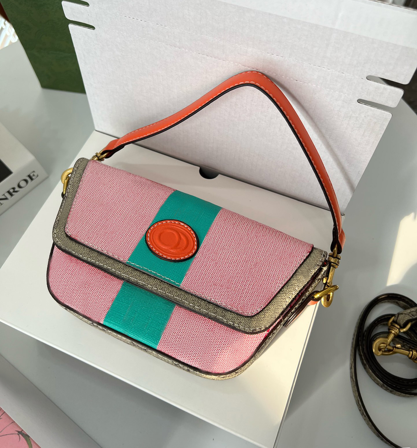 Designer tote bag luxury marmont handbags women shoulder bags Top-quality leather underarm pouch CNY mini totes purses ladies fashion clutch G-762, 723762#double g design
Designer tote bag luxury marmont handbags women shoulder bags Top-quality leather underarm pouch CNY mini totes purses ladies fashion clutch G-762, 723762#double g design