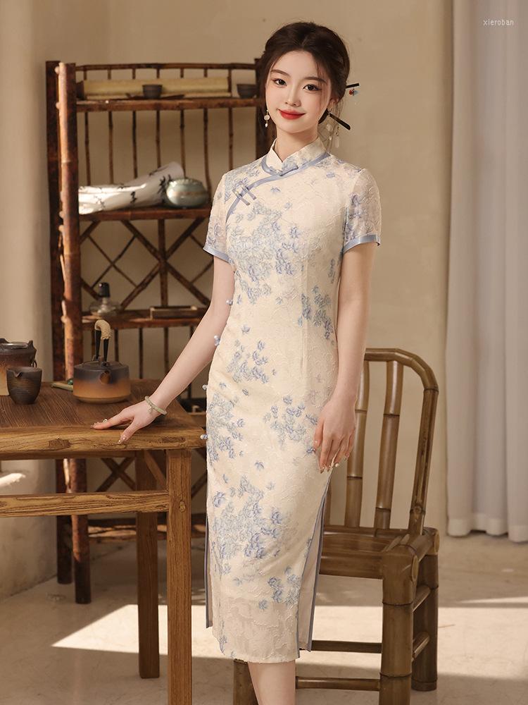 Ethnic Clothing High Quality Short Sleeve Vintage Women Costumes Qipao Modern Dress Fashion Improved Blue Floral Print Cheongsam
Ethnic Clothing High Quality Short Sleeve Vintage Women Costumes Qipao Modern Dress Fashion Improved Blue Floral Print Cheongsam