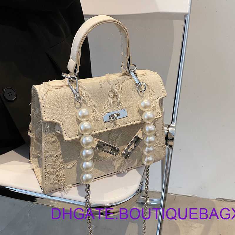 Designer Hremm Kelys's Bags for sale Gan Xiaozhong Design Small Women 2023 New Fashion Network Red and Foreign Style Shoulder Summer Crossbody Have Real Logo, White
Designer Hremm Kelys's Bags for sale Gan Xiaozhong Design Small Women 2023 New Fashion Network Red and Foreign Style Shoulder Summer Crossbody Have Real Logo, White