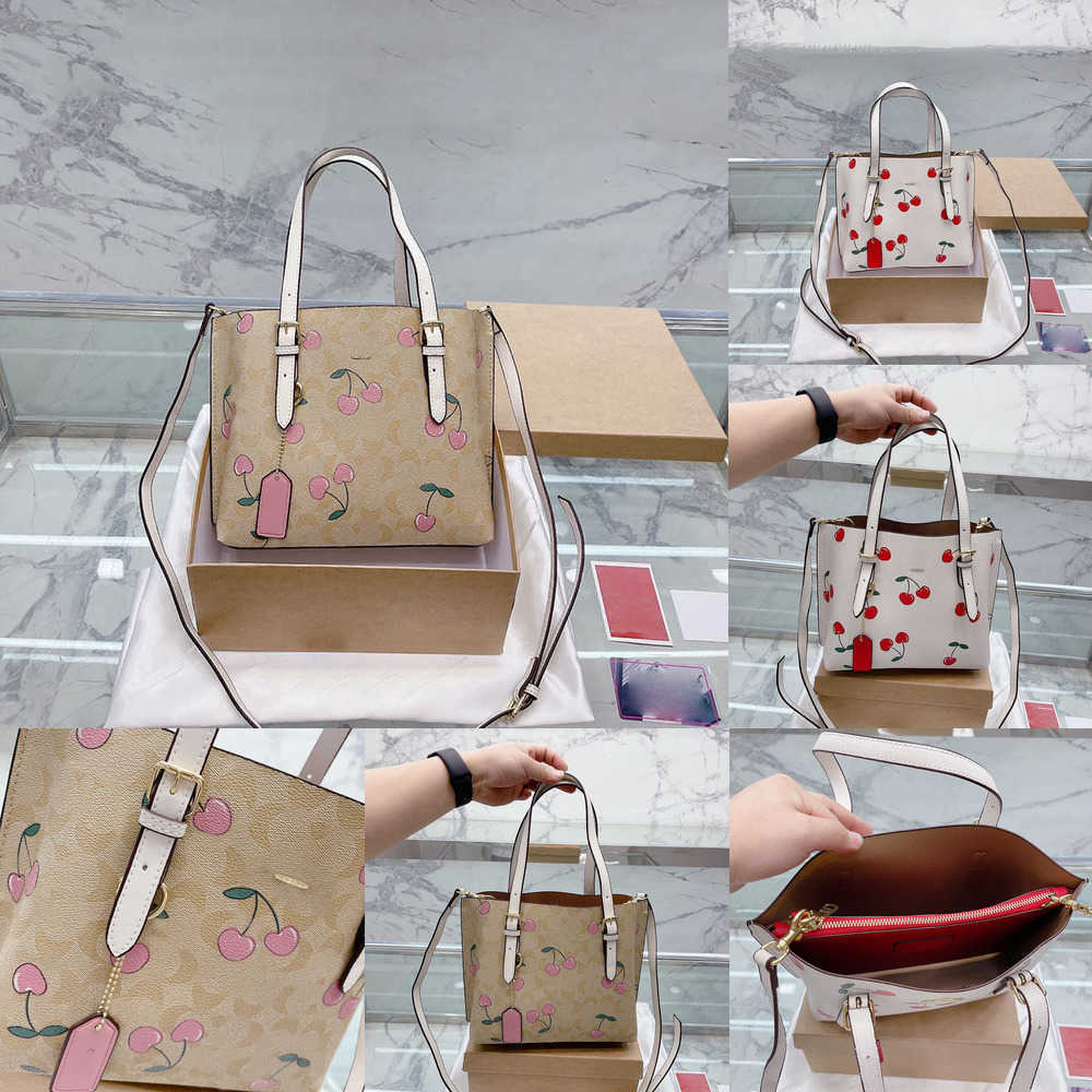 Nxy Evening Bags Leather Totes Women Luxurys Designers Fashion purses designer Handbags Messenger Crossbody Shoulder Bag Wallet Lady Clutch 230130, Cobag153-1
Nxy Evening Bags Leather Totes Women Luxurys Designers Fashion purses designer Handbags Messenger Crossbody Shoulder Bag Wallet Lady Clutch 230130, Cobag153-1