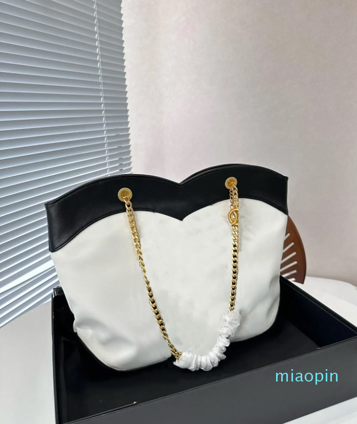 Designer-the tote bag shoulder lady large cross body cool crossbody casual bags square shopping wallets plain handbags women handbag
Designer-the tote bag shoulder lady large cross body cool crossbody casual bags square shopping wallets plain handbags women handbag