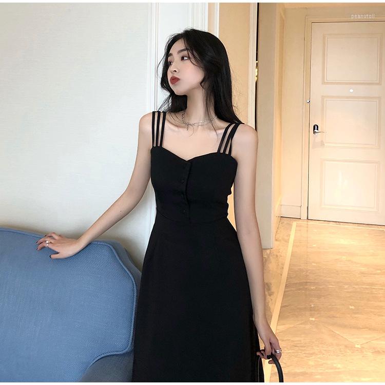 Casual Dresses 2023 Spring And Summer Women' Small Black Dress Hepburn Style Sling Long Skirt Korean Strap Y2k
Casual Dresses 2023 Spring And Summer Women' Small Black Dress Hepburn Style Sling Long Skirt Korean Strap Y2k