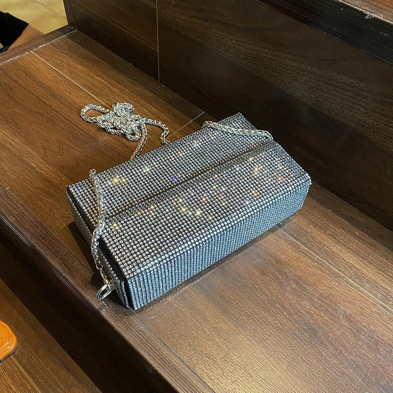 Evening Bags Rhinestone Box Clutch Women Shoulder Crossbody Bag Handbag And Purse 2023 Trendy Messenger Luxury Band Design, Black
Evening Bags Rhinestone Box Clutch Women Shoulder Crossbody Bag Handbag And Purse 2023 Trendy Messenger Luxury Band Design, Black