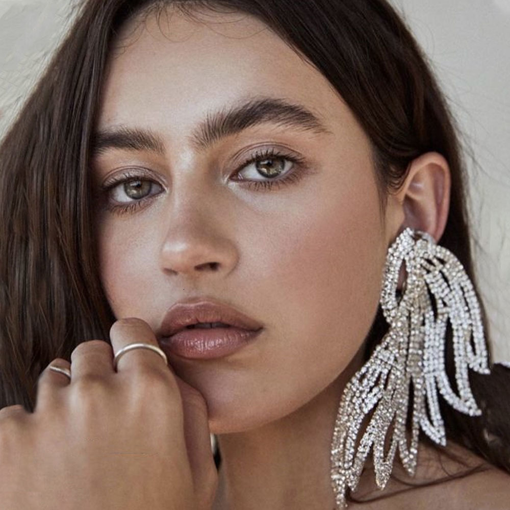 Dangle Chandelier Aesthetic Big Wing Earrings Crystal for Women Wedding Bohemian Large Brincos Fashion Jewelry Party 230508
Dangle Chandelier Aesthetic Big Wing Earrings Crystal for Women Wedding Bohemian Large Brincos Fashion Jewelry Party 230508