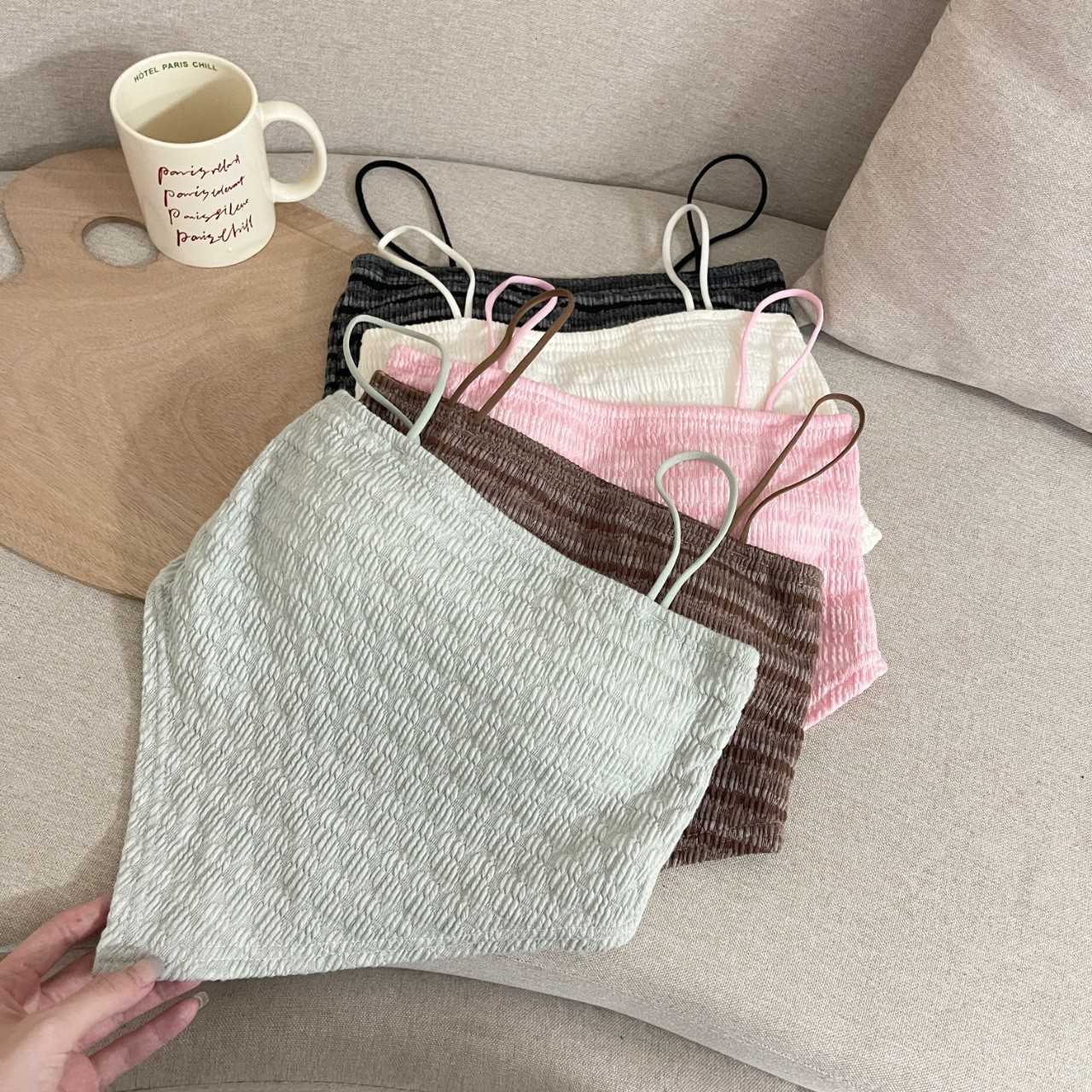 Women's Bra Sweet and Cute Vest Suspenders Hot Girl Irregular Design Sling Chest Wrap Seamless Fashion Tube Top for Women, Coffee
Women's Bra Sweet and Cute Vest Suspenders Hot Girl Irregular Design Sling Chest Wrap Seamless Fashion Tube Top for Women, Coffee