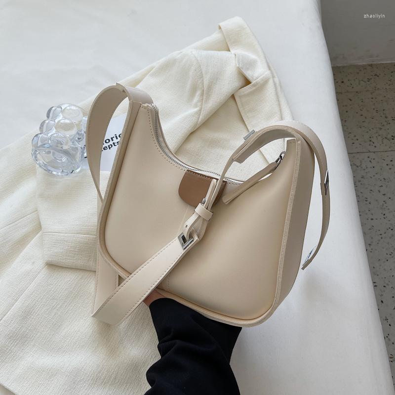 Evening Bags Vintage Shoulder Crossbody For Women Retro Wide Strap Messenger Bucket Bag Fashion Pu Leather Handbag Ladies Soft Clutch, Brown
Evening Bags Vintage Shoulder Crossbody For Women Retro Wide Strap Messenger Bucket Bag Fashion Pu Leather Handbag Ladies Soft Clutch, Brown