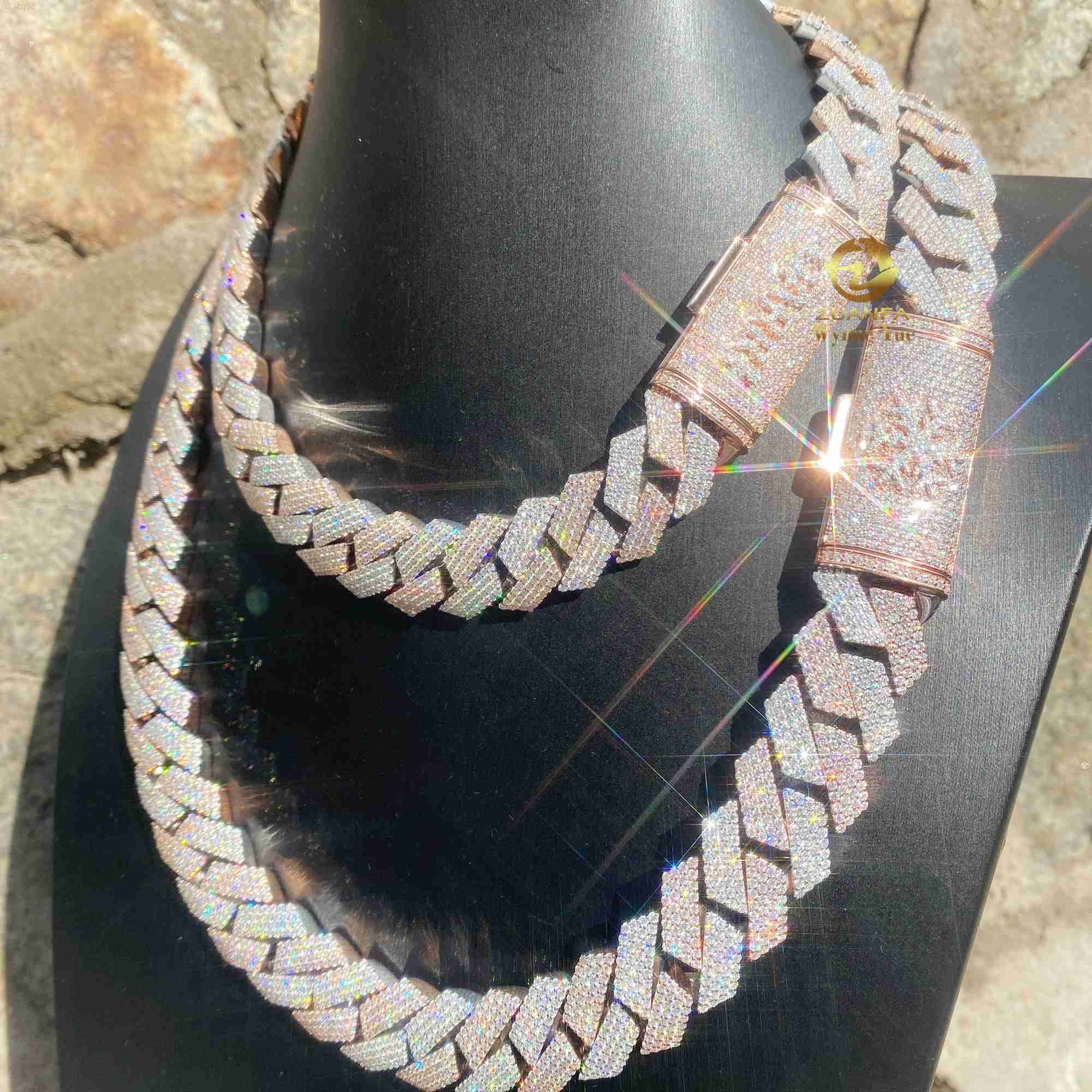 Bussdown 500g Thick Handmade 15/18/20mm Solid Silver Iced Out Vvs Moissanite Cuban Link Chain
Bussdown 500g Thick Handmade 15/18/20mm Solid Silver Iced Out Vvs Moissanite Cuban Link Chain