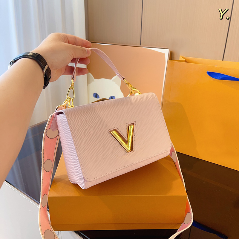 Designer twist crossboday bags for Womens Luxury Cross Body Bag Fashion Leather Shoulder Bag Brand Letter L Camera Case bags Purse 2305091PE, Black
Designer twist crossboday bags for Womens Luxury Cross Body Bag Fashion Leather Shoulder Bag Brand Letter L Camera Case bags Purse 2305091PE, Black