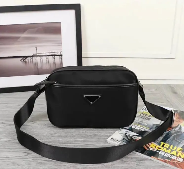 Global Classic Luxury Package Canvas Leather Bag Cowhide Men's Shoulder Quality Handbag Size, Black
Global Classic Luxury Package Canvas Leather Bag Cowhide Men's Shoulder Quality Handbag Size, Black