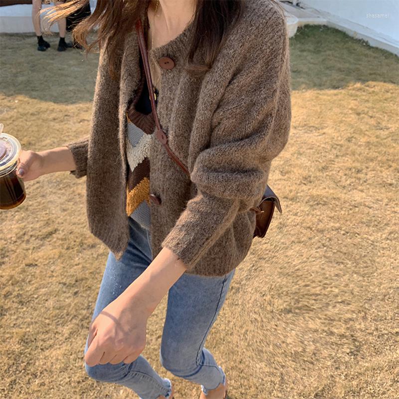 Women' Knits Women' Sweaters Vintage O-Neck Buttons Casual Cardigans Loose Fashionable Korean Lady Female Knitwears 2023 Spring Winter
Women' Knits Women' Sweaters Vintage O-Neck Buttons Casual Cardigans Loose Fashionable Korean Lady Female Knitwears 2023 Spring Winter