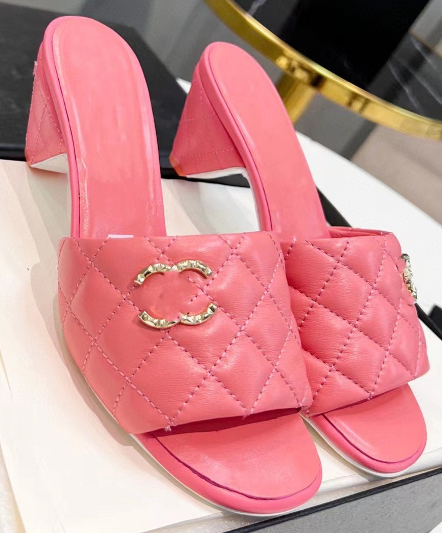 Little Spice Wedge Heel Ringer Slippers Female 2023 Summer New Word French Retro Outwear Holiday Style, Blue
Little Spice Wedge Heel Ringer Slippers Female 2023 Summer New Word French Retro Outwear Holiday Style, Blue