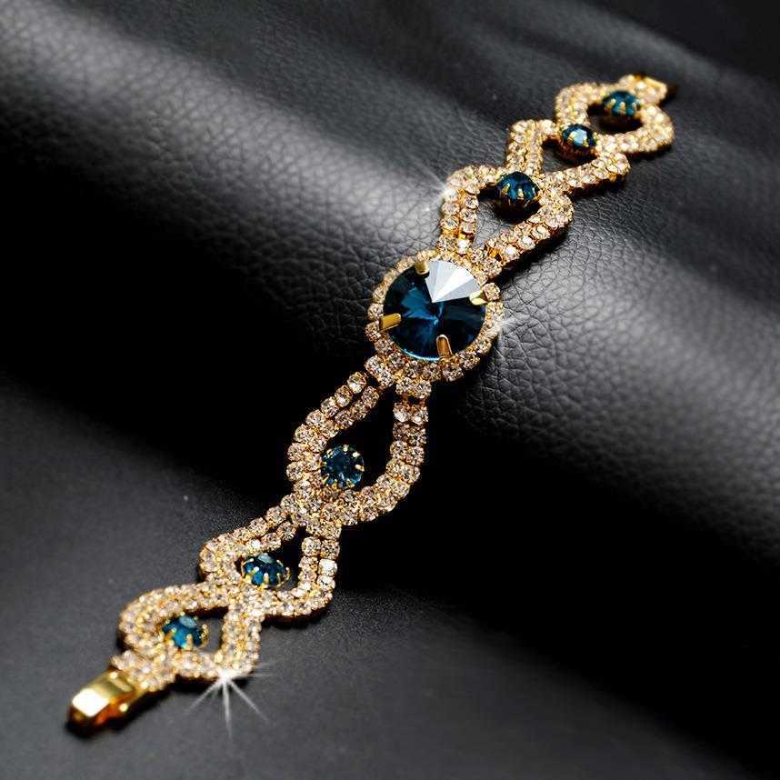 Middle East Ornament Full Diamond Glass Exaggerated Bracelet Night Party Dress All Matching Accessories Wholesale Promotion
Middle East Ornament Full Diamond Glass Exaggerated Bracelet Night Party Dress All Matching Accessories Wholesale Promotion