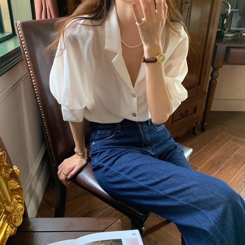 Women's Blouses 2023 Korean Summer Suit Collar Single Breasted Puff Sleeve Short Shirt Solid Color Student Commuting Blouse, White
Women's Blouses 2023 Korean Summer Suit Collar Single Breasted Puff Sleeve Short Shirt Solid Color Student Commuting Blouse, White
