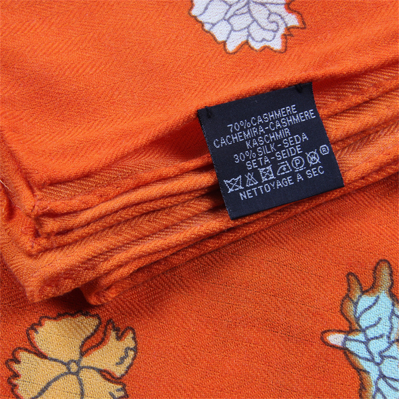 Sarongs POBING Silk Cashmere Scarf Women Hand Rolled Flowers Horse Print Square Scarves Wraps Bandana Big Hijabs Female Foulard 135CM 230508