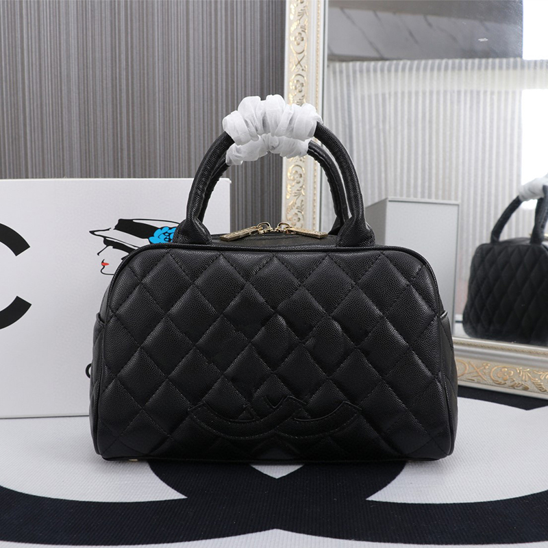 Caviar handbag woman Designer Tote Bag Black wallet Leather shoulder messenger bag Large capacity luxury shopping Crossbody bag Vintage women's handbags 25CM, White
Caviar handbag woman Designer Tote Bag Black wallet Leather shoulder messenger bag Large capacity luxury shopping Crossbody bag Vintage women's handbags 25CM, White