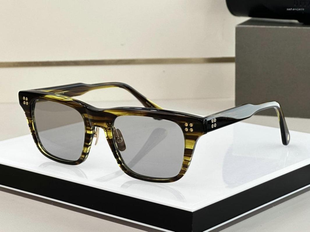 Sunglasses 2023 High-quality Thick Crystal Acetate Square Fashion Women's Driving Glasses Men's Brand Designer
Sunglasses 2023 High-quality Thick Crystal Acetate Square Fashion Women's Driving Glasses Men's Brand Designer